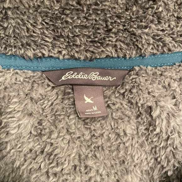 New Eddie Bauer Fleece Jacket. Size M. - Picture 5 of 9
